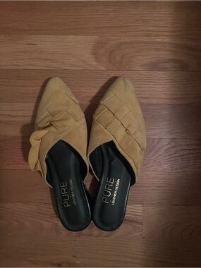 Women's Mustard Suede Pointed Mule